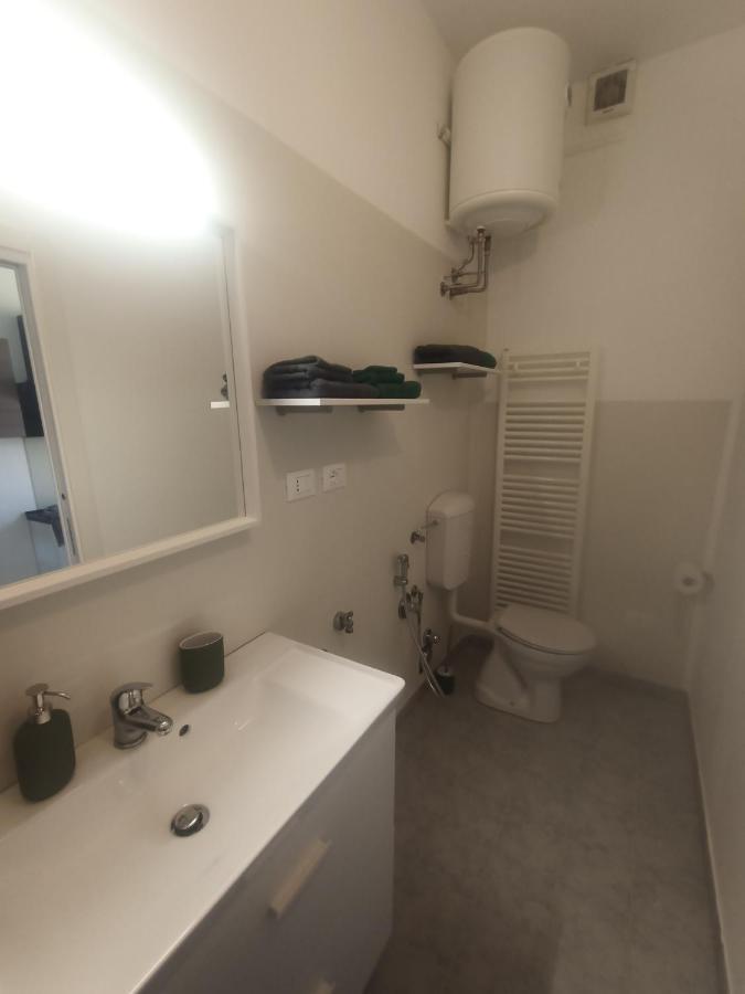 Tiny Bengasi Apartment 都灵 外观 照片